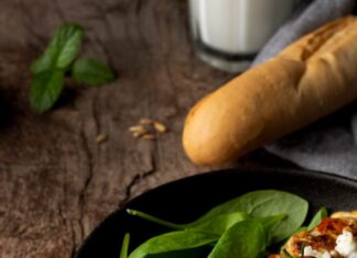 Цветная капуста с яйцом и сыром в духовке