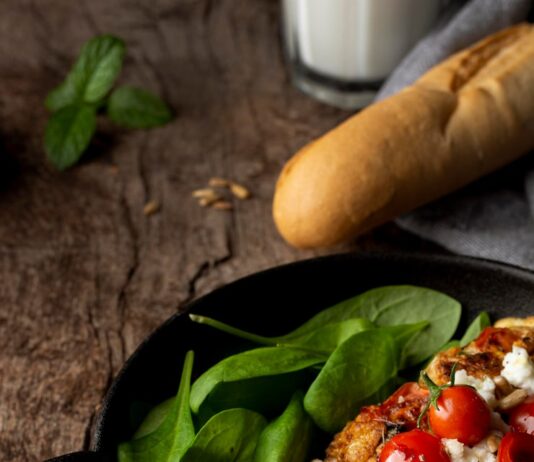 Цветная капуста с яйцом и сыром в духовке