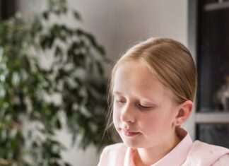 Вход в электронный дневник через госуслуги МО