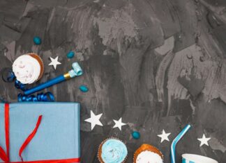 Короткие смс-поздравления мужчине на день рождения