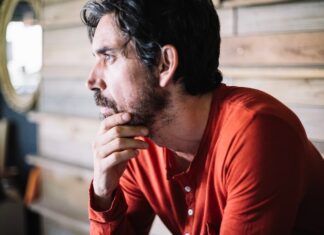 Признался во сне: к чему снится измена мужа