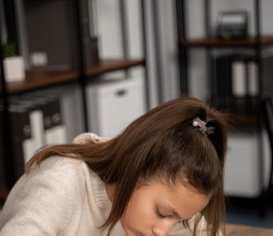 Заголовок: «Записка о болезни ребенка для школы»