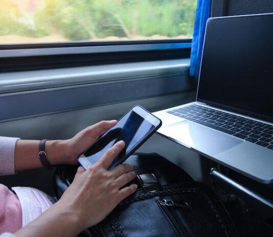 Как найти электронный билет на поезд