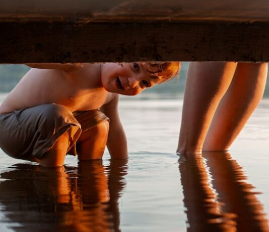 Купаться в грязи во сне: толкование сна