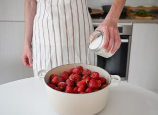 Йогурт в мультиварке: рецепт из молока с закваской