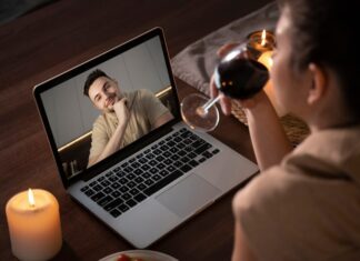 Гадание на отношения с мужчиной онлайн