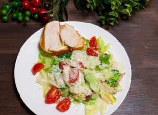 Куриный салат: быстро и вкусно