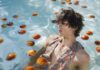 Сонник: Купаться в бассейне с чистой водой с людьми