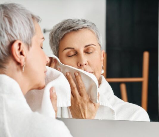 Маски для лица после 50 лет: питательные рецепты в домашних условиях