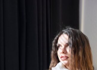 Гадание: Раскрывая истинные чувства