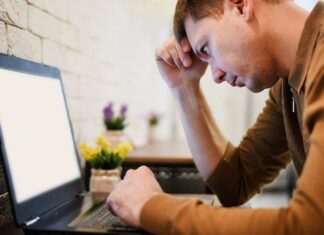 Виртуализация Windows 10: Как исправить несовместимость