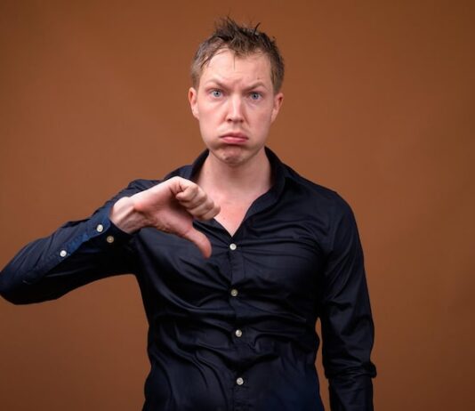 Подкаты к парню: как случайно не перейти границу