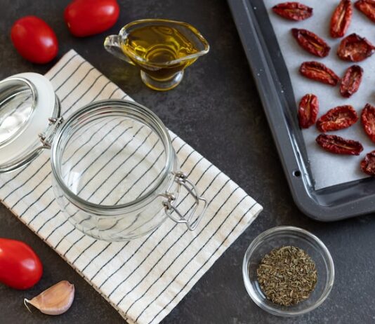 Вяленые помидоры в сушилке: рецепт в домашних условиях