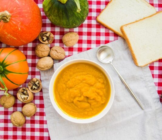 Кабачковая икра на зиму с чесноком и томатной пастой