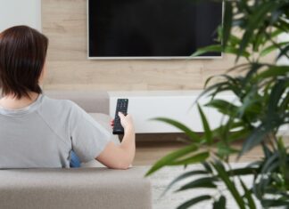 Установка зоны на смарт ТВ Samsung через флешку