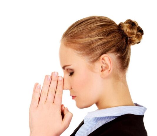 Заголовок: «Сильная молитва от гнева начальника и неприятностей на работе»