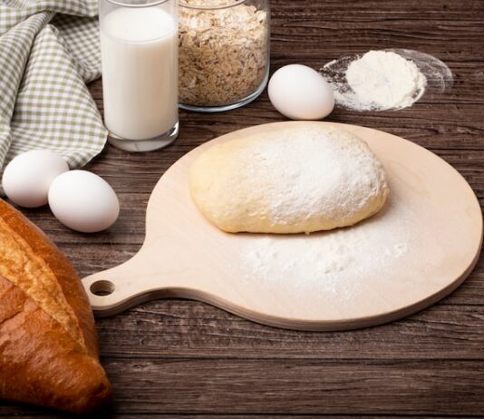 Дрожжевое тесто для пирожков на воде с сухими дрожжами