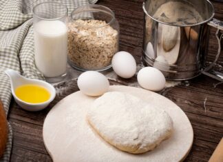 Быстрое тесто для булочек в духовке на сухих дрожжах