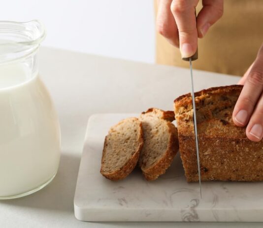 Бездрожжевой хлеб в хлебопечке на кефире