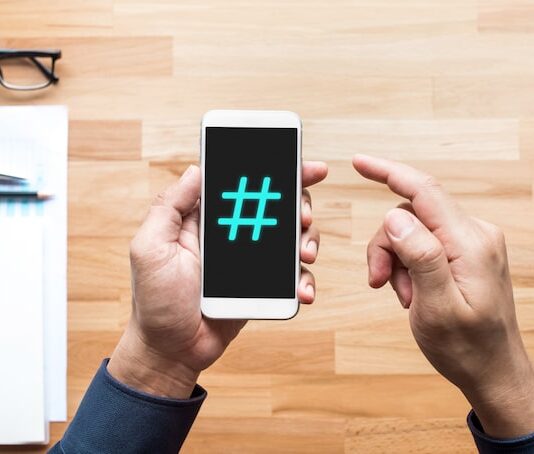 Удаление тегов в GetContact на iPhone навсегда