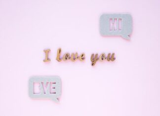 Имя и фамилия для ВК: идеи для девушек