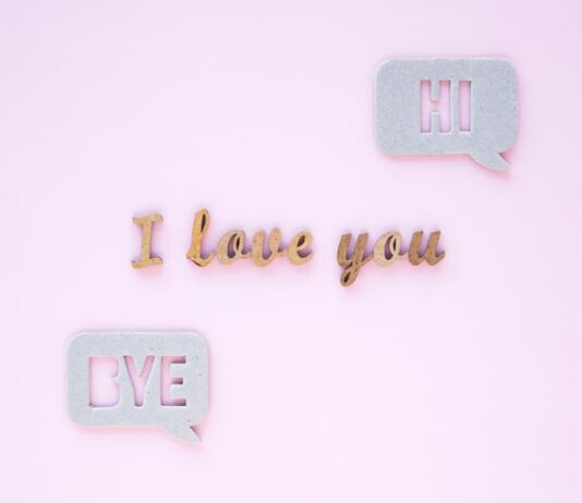 Имя и фамилия для ВК: идеи для девушек