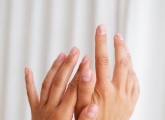 Чешется подушечка безымянного пальца на правой руке