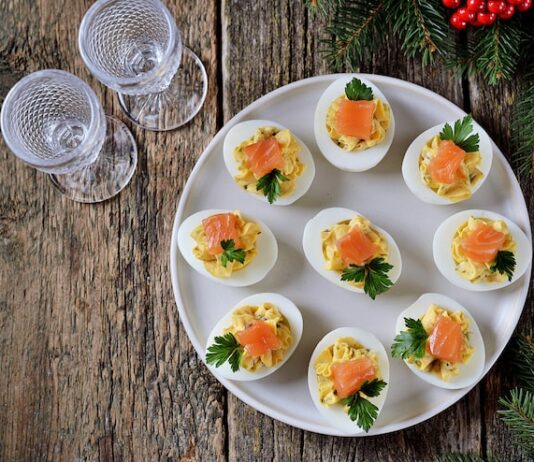 Быстрые и бюджетные закуски на праздничный стол