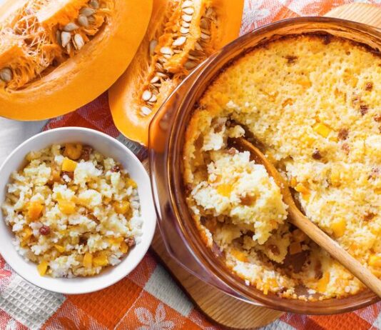 Творожная запеканка с тыквой и манкой в духовке