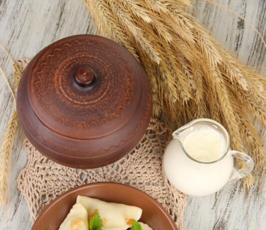 Тесто для вареников с картошкой на кипятке с яйцом