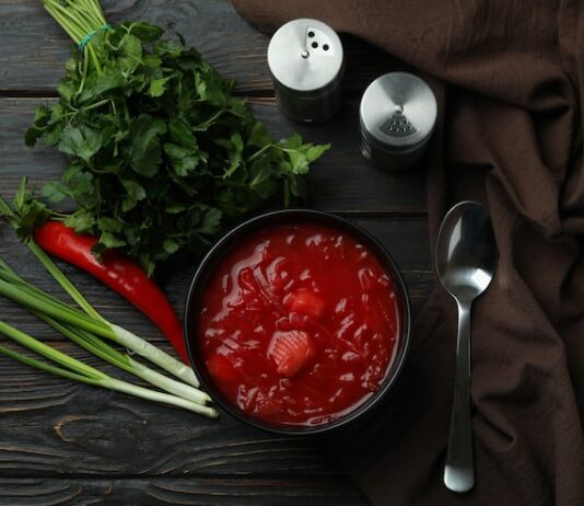 Аджика из помидор и перца на зиму