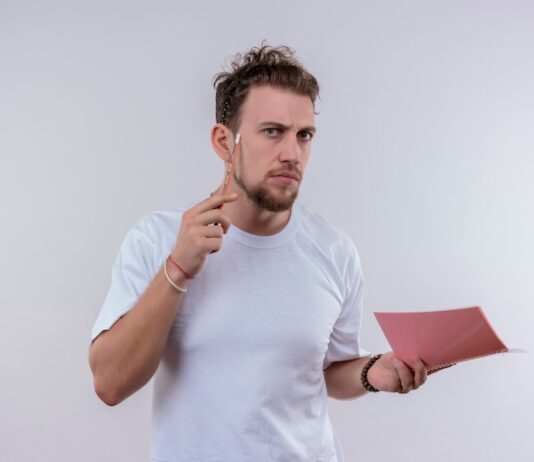 Как начать разговор с молчаливым мужчиной