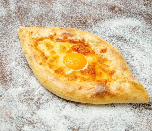 Хачапури из дрожжевого теста в духовке