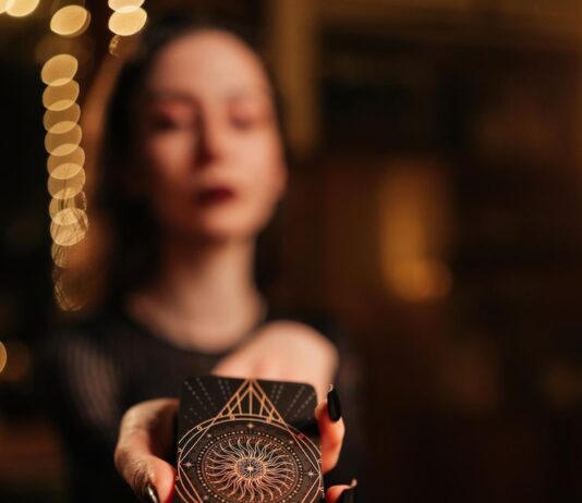 Магические способности таро: как их определить