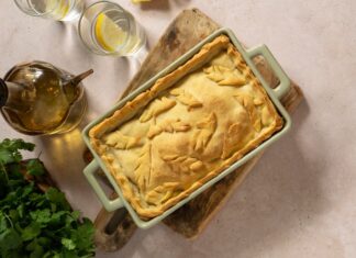 Капустный заливной пирог в духовке на майонезе