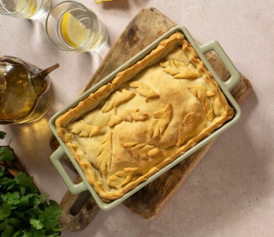 Капустный заливной пирог в духовке на майонезе