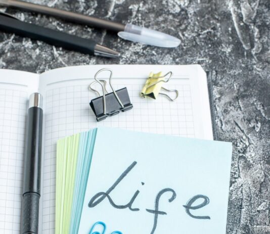 Мудрые статусы о жизни