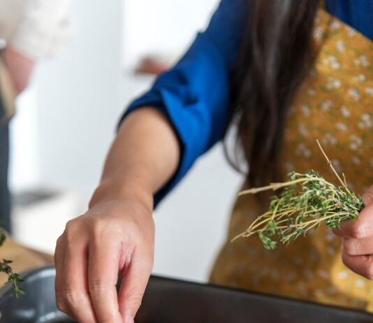 Горбуша в духовке: сочная и мягкая