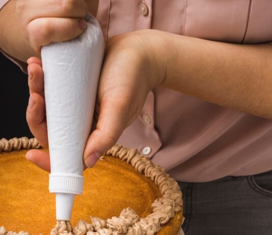 Приготовление крема на сливках для торта