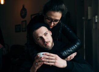 Гадание на мужчину онлайн бесплатно: узнайте о ваших отношениях