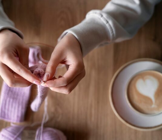 Платочная вязка спицами: мастер-класс для начинающих