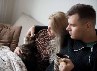 Снятся вши на другом человеке: толкование сна