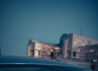 Поездка в другой город на машине: толкование сна