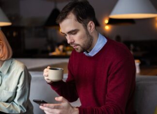 Заголовок: Как написать смс мужчине, чтобы он захотел встретиться