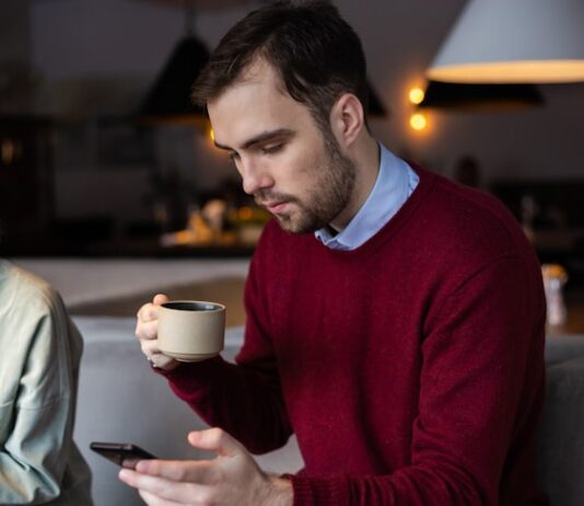 Заголовок: Как написать смс мужчине, чтобы он захотел встретиться