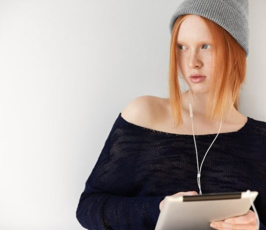 Как узнать, кто просматривал запись на стене ВК