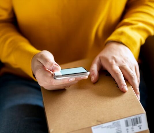 Ускорить доставку СДЭК: можно ли и как?