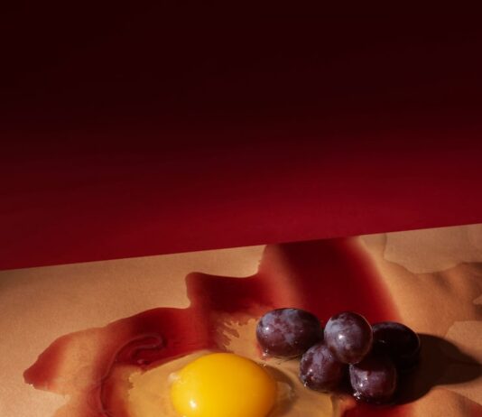 К чему снится разлитое красное вино