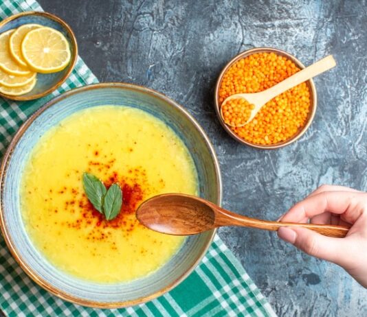 Куркума в рисе: когда добавлять при варке