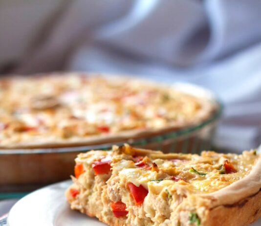 Рыбный заливной пирог на кефире